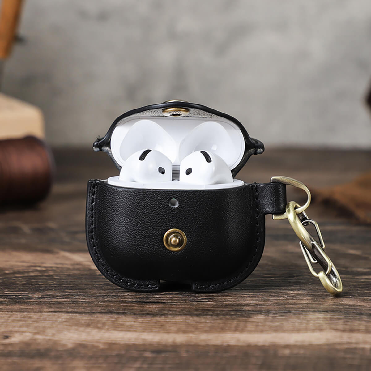 AIRPODS COVER (4TH GEN)